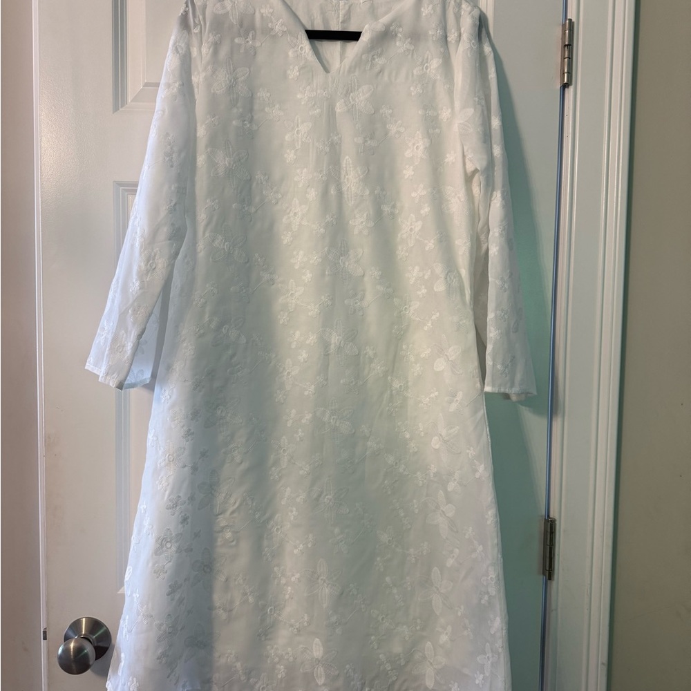 White Long Sleeve V-Neck embroidered lined Sheath Dress- never worn